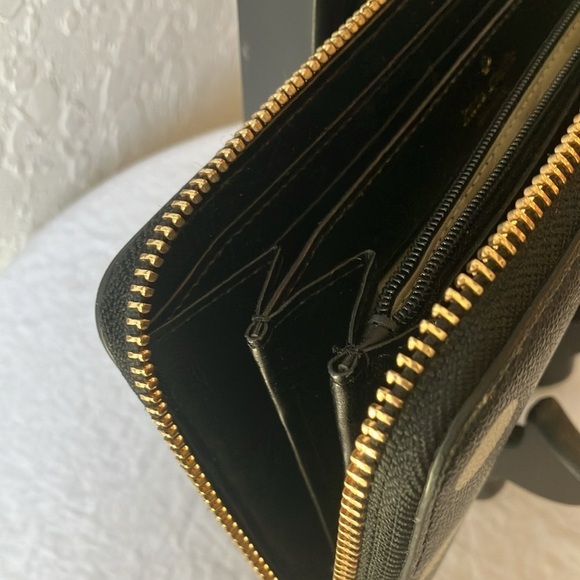 Kate Spade: Spencer Sunshine Dot Zip-around Wallet- 12 card slots-3 slip pockets - Picture 13 of 16